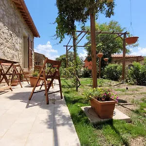  Alloggio per agriturismo Poggio La Lodola Italia